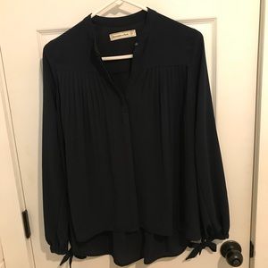 Abercrombie & Fitch Pleated Blouse- size XS